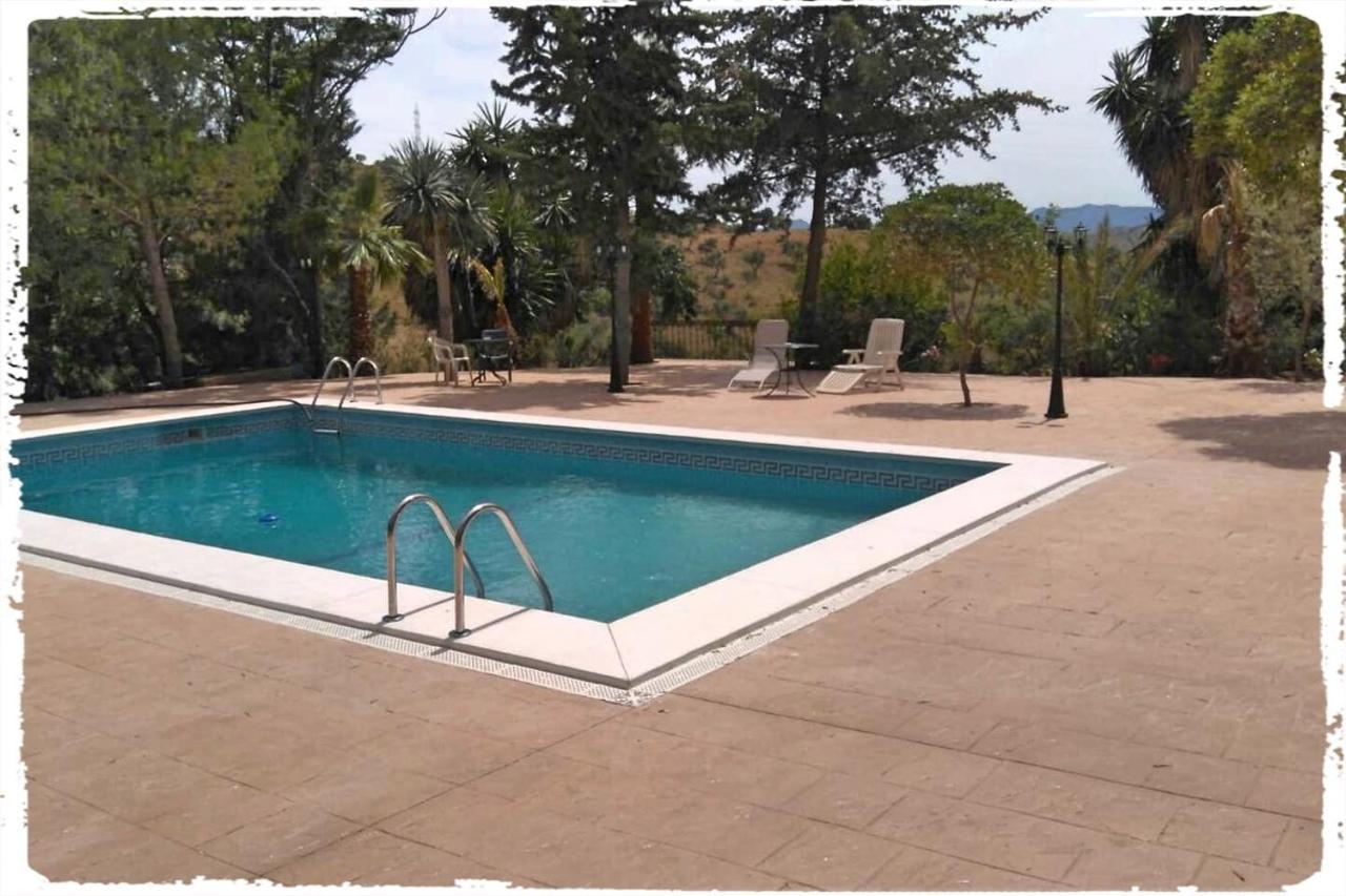 הוילה מאלגה Cortijo Casas Viejas מראה חיצוני תמונה